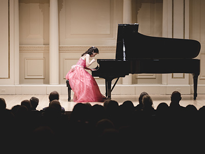 Eun Jung Vicky Lee, Piano